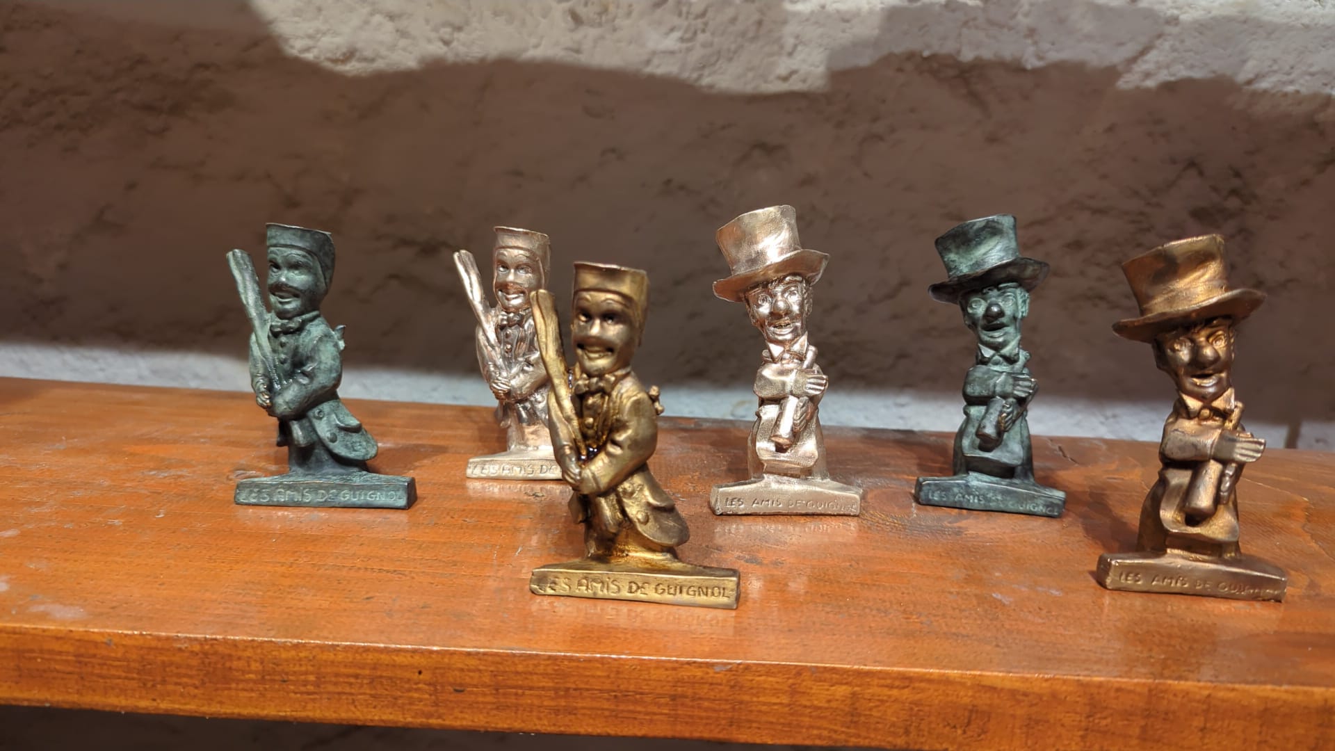 guignol bronze